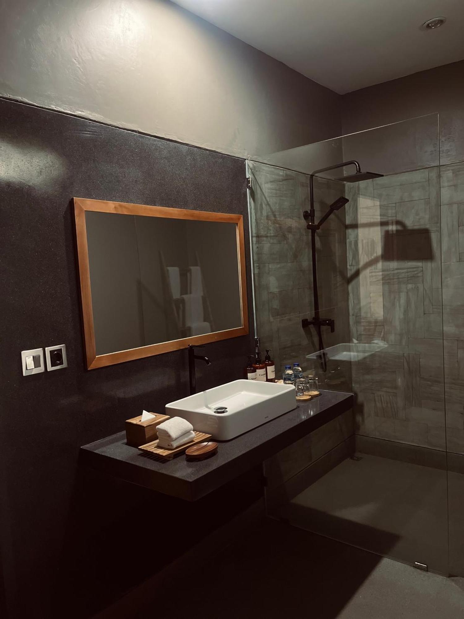 Tropical Almond Villa Uluwatu  Ngoại thất bức ảnh